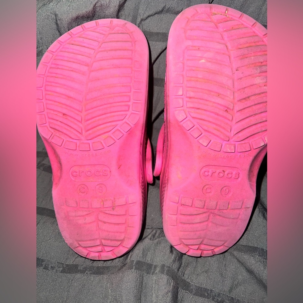 CROCS with Charms - 9C - Picture 5 of 5
